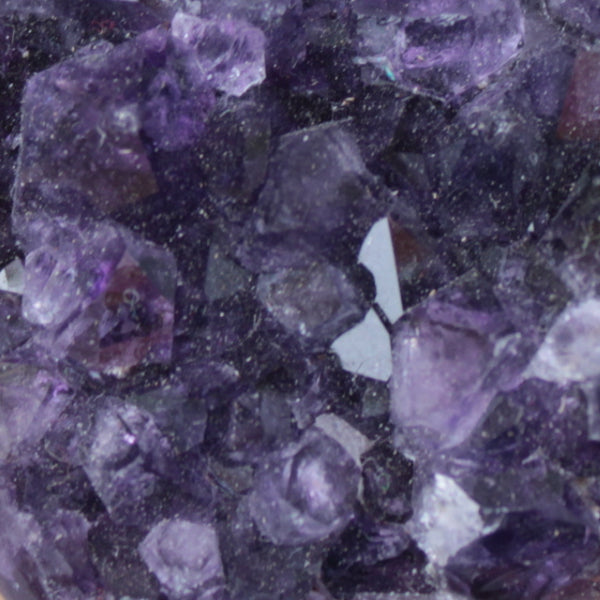 Amethist een beschermende zuiverende energie