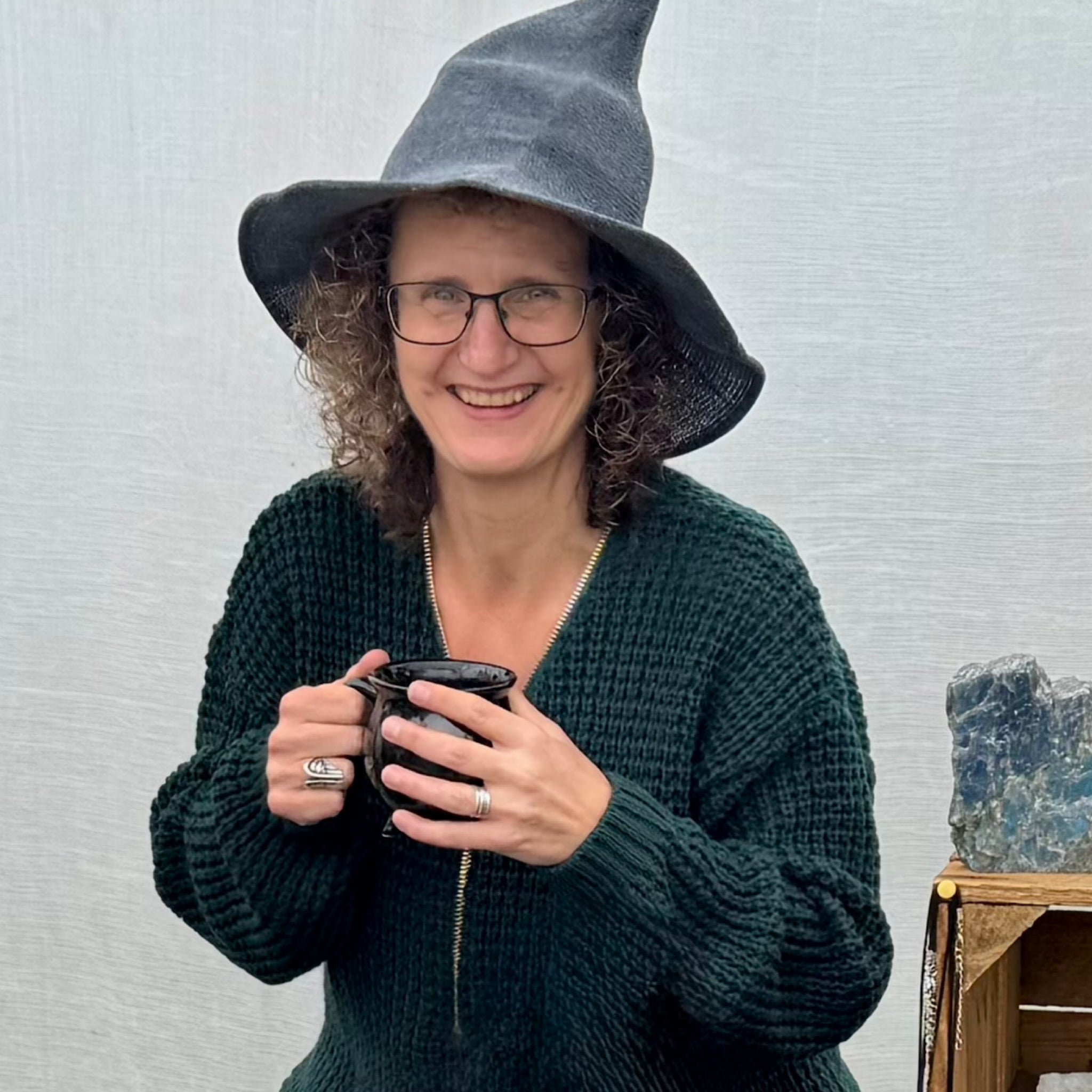 Petra van de webwinkel edelstenenmineralenwinkel nieuwegein