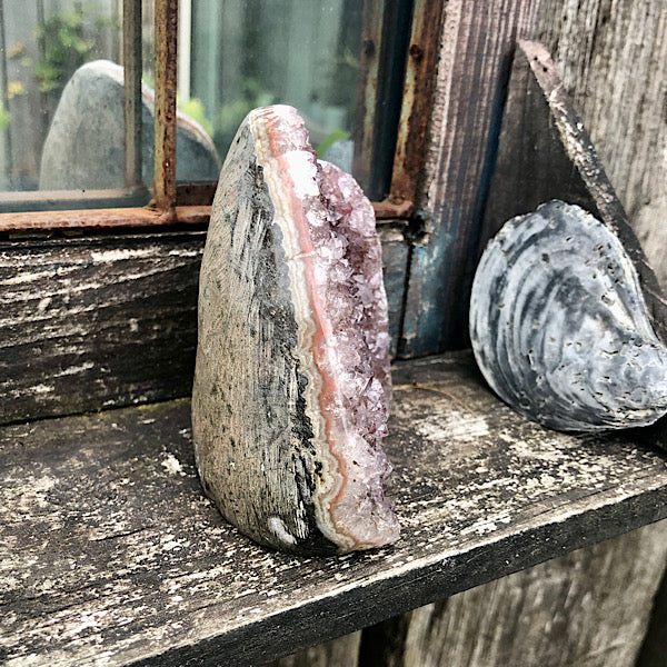 Amethist Ruw Geode Uruguay licht paars kristallen edelstenen mineralen winkel