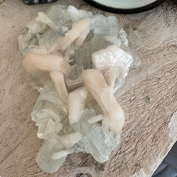 Apofyliet met Stilbiet gekristalliseerd India groen roze