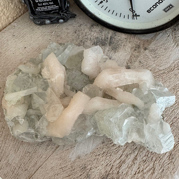 Apofyliet met Stilbiet gekristalliseerd India groen roze