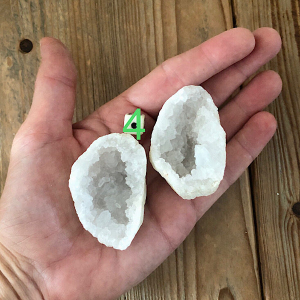 BergKristal Geode Mini 5 cm nr4 kristallen edelstenen mineralen winkel