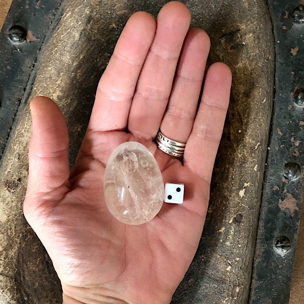 BergKristal Gepolijst Ei nr2 mineralen