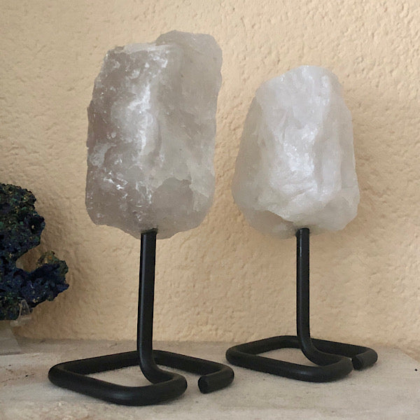 BergKristal Ruw Stuk op Standaard nr1 mineralen kunst