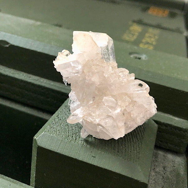 BergKristal ruw Clustertje Brazilië kristallen mineralen punten