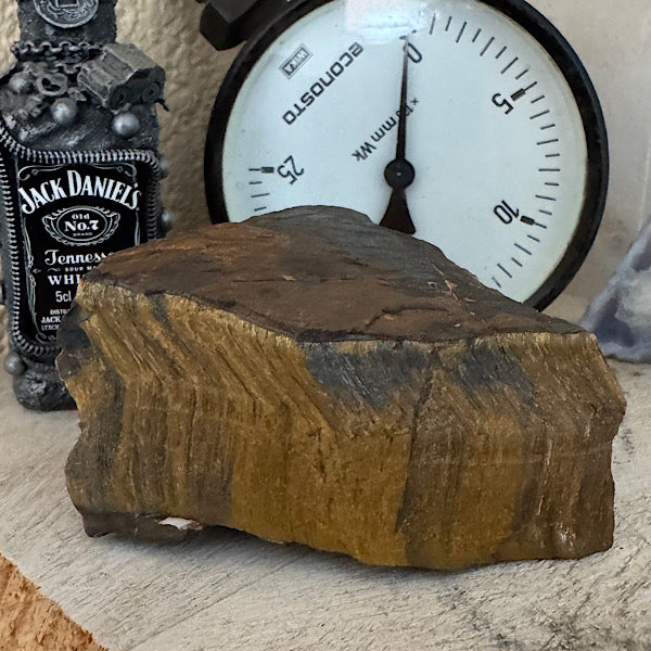 Brokje TijgerOog Ruw D edelstenenmineralenwinkel.nl kristallen