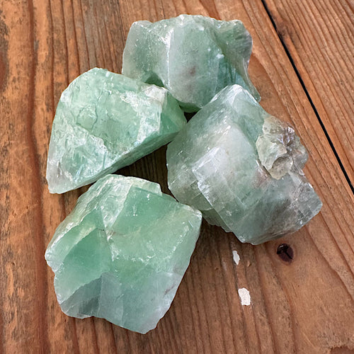 Calciet Emerald Groen ruw brokje edelstenenmineralenwinkel.nl