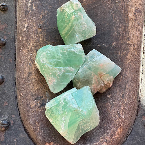 Calciet Emerald Groen ruw brokje