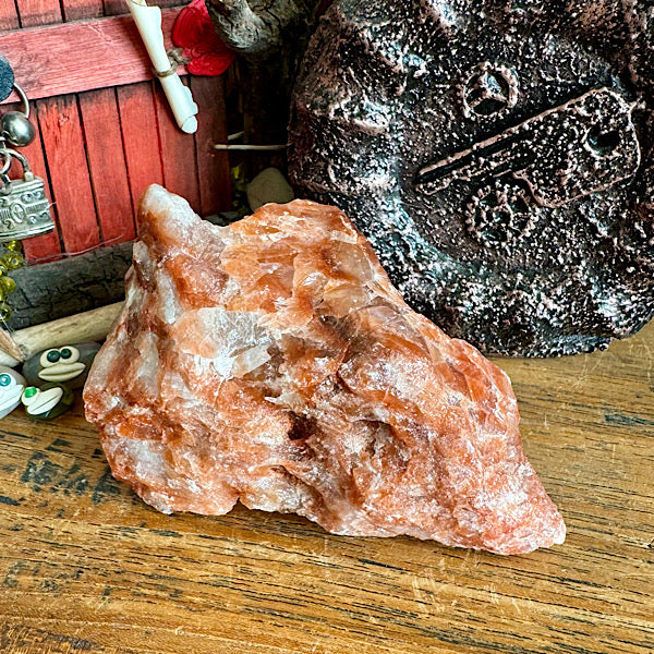 Calciet rood ruw brok edelstenen mineralen winkel