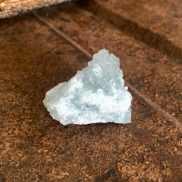 Celestien Ruw Stukje nr5 engelensteen blauwe kristallen edelstenen mineralen winkel