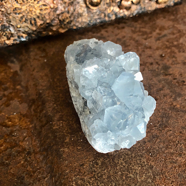 Celestien Ruw Stukje nr7 engelensteen blauwe kristallen edelstenen mineralen winkel