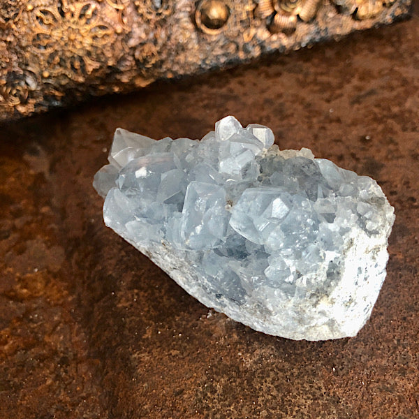 Celestien Ruw Stukje nr7 engelensteen blauwe kristallen edelstenen mineralen winkel