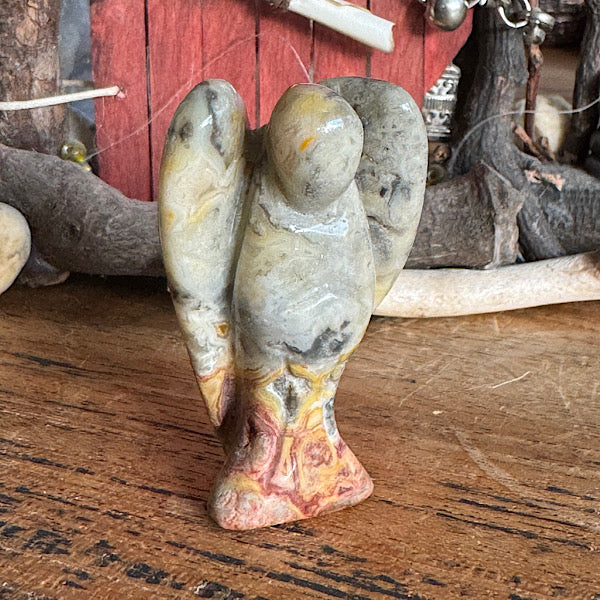 Engel Agaat Crazy Lace B 5cm op houten plank