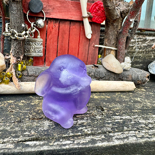 Fluoriet Gepolijst Konijntje nr2 diertje gepolijst edelstenenmineralenwinkel