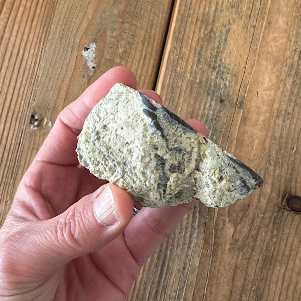 Geode Dugway Agaat Thunder Egg 2 Utah USA blauw grijs kristallen