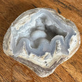 Geode Dugway Agaat Thunder Egg 4 Utah USA blauw grijs kristallen