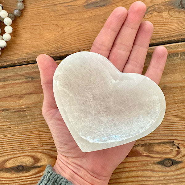 Hart Seleniet Schaaltje satijnspaat selene wit gips