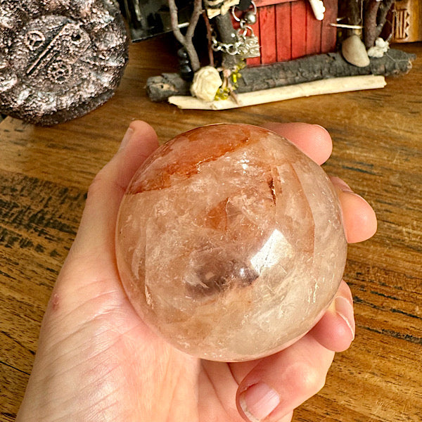 stralende stenen/05/05/2024 4x4x4x cm, 201 gram 1 Labradoriet Bol 10,61 25,00 14,39 28,78