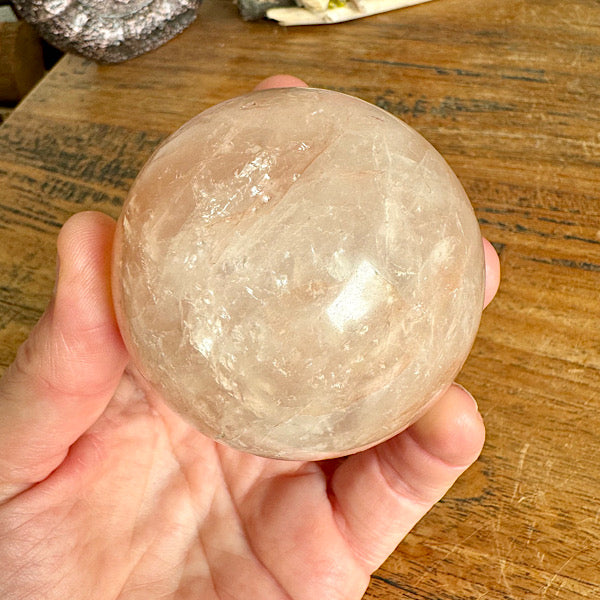 stralende stenen/05/05/2024 4x4x4x cm, 201 gram 1 Labradoriet Bol 10,61 25,00 14,39 28,78