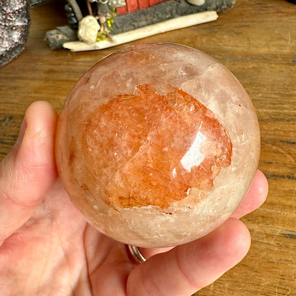 stralende stenen/05/05/2024 4x4x4x cm, 201 gram 1 Labradoriet Bol 10,61 25,00 14,39 28,78