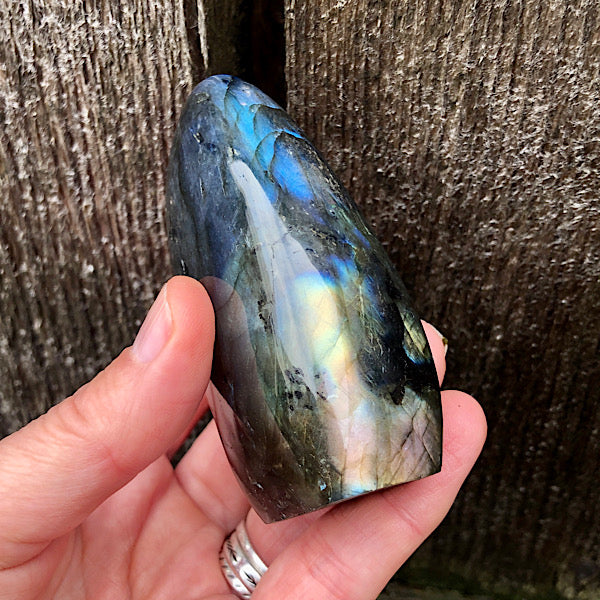 Labradoriet Mini Sculptuur Gepolijst nr1 mineralen kristallen bescherming