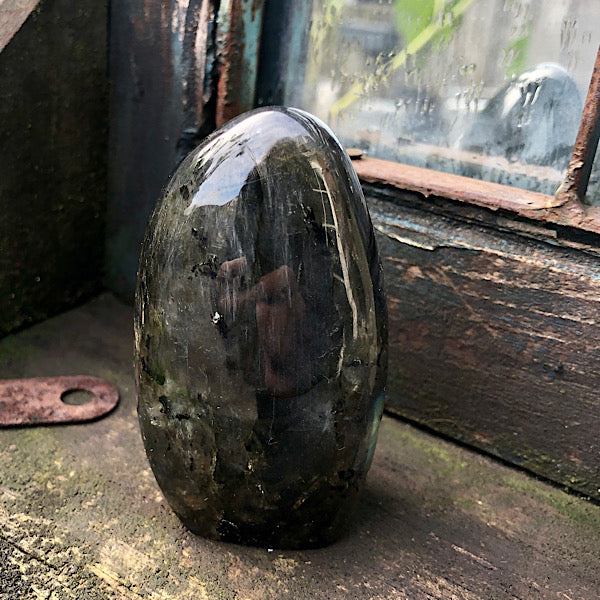 Labradoriet Mini Sculptuur Gepolijst nr1 mineralen kristallen bescherming