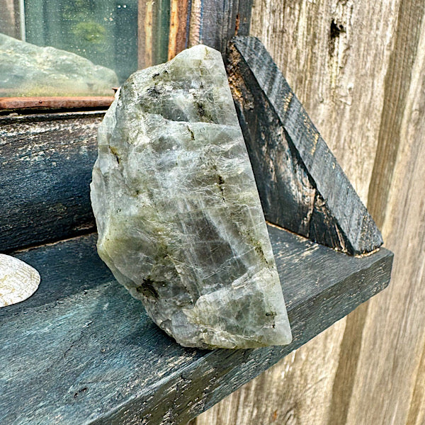 Labradoriet plak schijf sculptuur ruw en gepolijst nr1 edelstenenmineralenwinkel