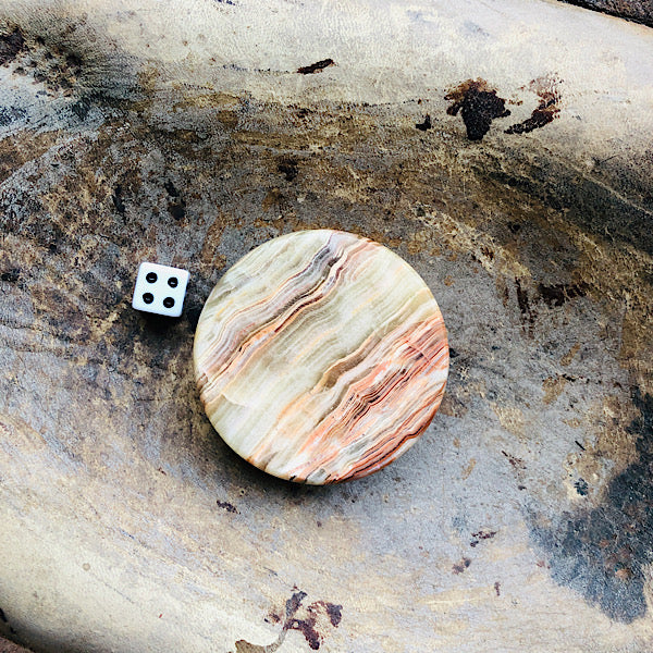 Onyx Marmer of Aragoniet Calciet Bolvoetje mineralen kristallen edelstenen bol ei