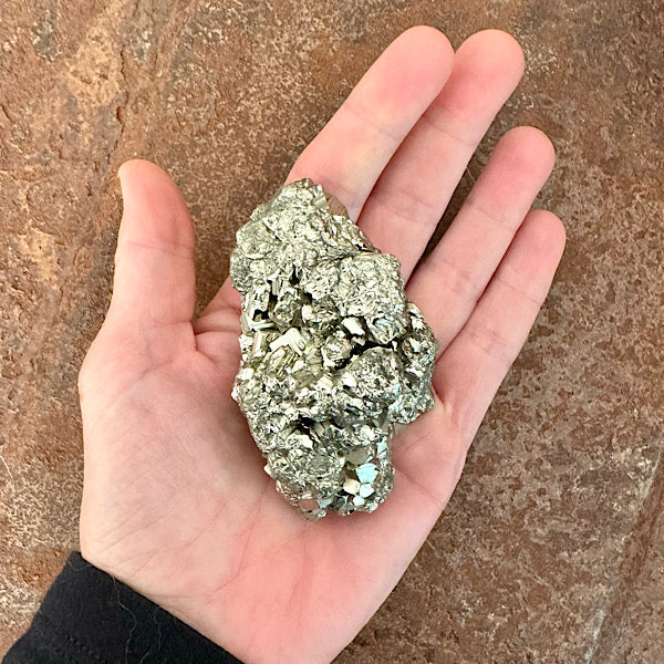 Pyriet ruw Brok Peru Nr3 gekristalliseerd edelstenenmineralenwinkel