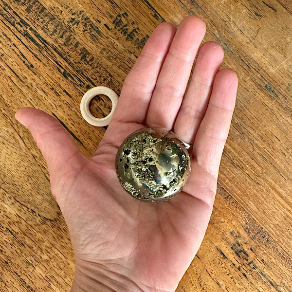 Pyriet ruw bol peru edelstenenmineralenwinekel