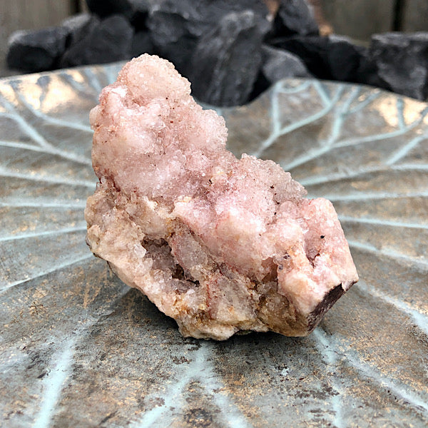 Roze Amethist Brazilië stukje nr4 ruw kwarts hematiet mineralen