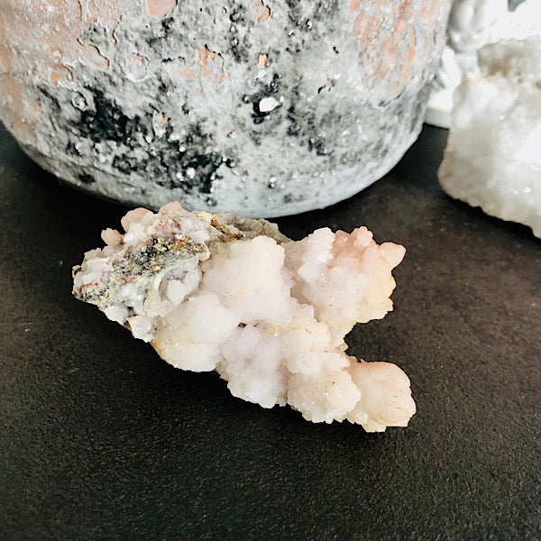 RozenKwarts of RozeKwarts Gekristalliseerd Ruw Stukje Nr1 mineralen