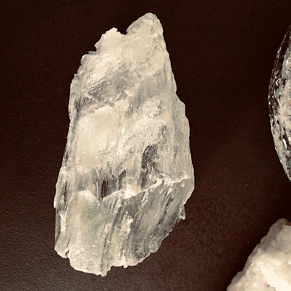 Seleniet helder Fishtail plak Nr2 mineralen kristallen