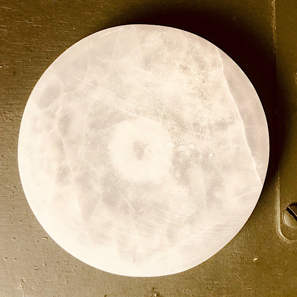 Seleniet rond schijf horoscopen zodiac kristallen mineralen disc plak