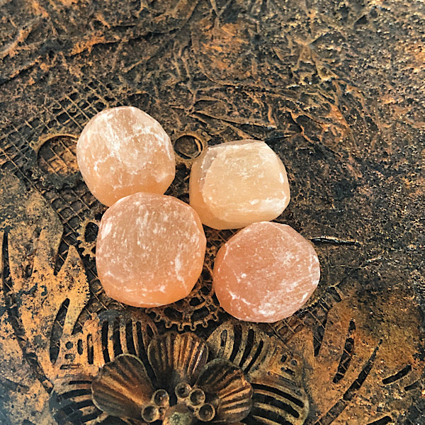 Seleniet wit en oranje setje mineralen trommelsteen engelen steen kristallen