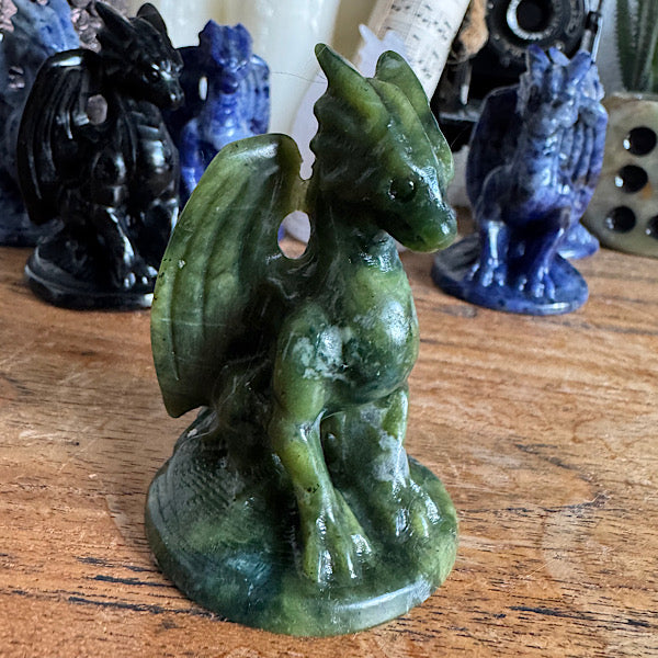 Serpentijn draken beeldje gepolijst