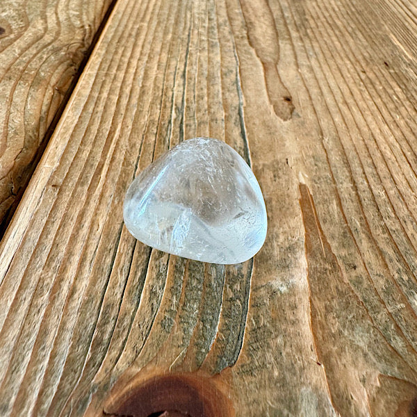 Setje Trommelstenen RozeKwarts Amethist en BergKristal gouden driehoek 3