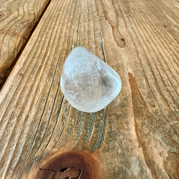 Setje Trommelstenen RozeKwarts Amethist en BergKristal gouden driehoek 3