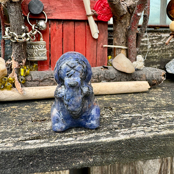 Sodaliet Gepolijst Konijntje nr1 diertje edelstenenmineralenwinkel