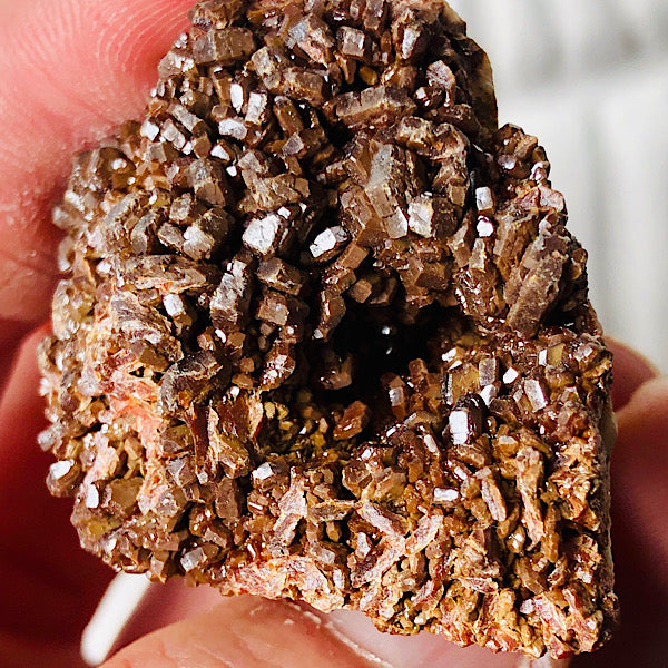 Vanadeniet chocolade ruw de schatkamer mineralen rood