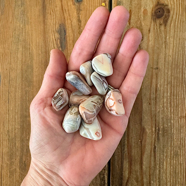 agaat botswana roze trommelsteen