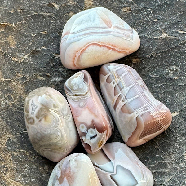 agaat botswana roze trommelsteen