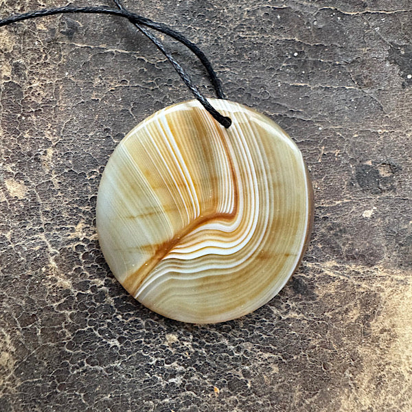 agaat hanger b ronde vorm bruin