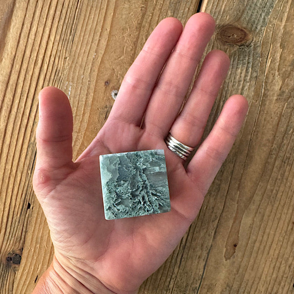 agaat mos kubus A gepolijst kristallen