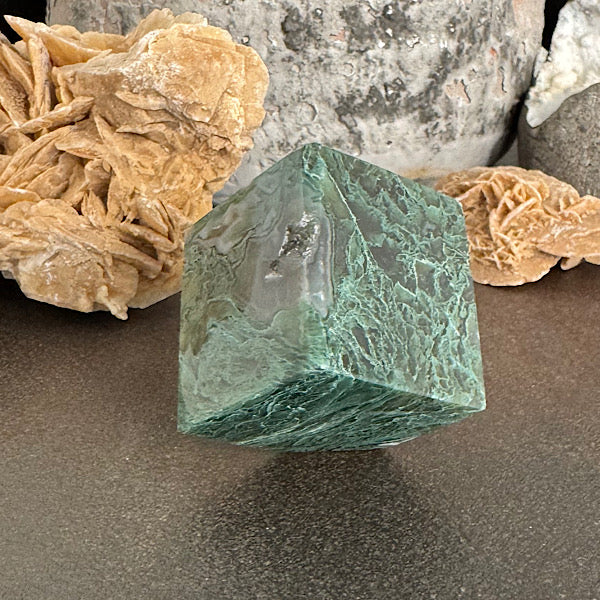 agaat mos kubus b gepolijst kristallen