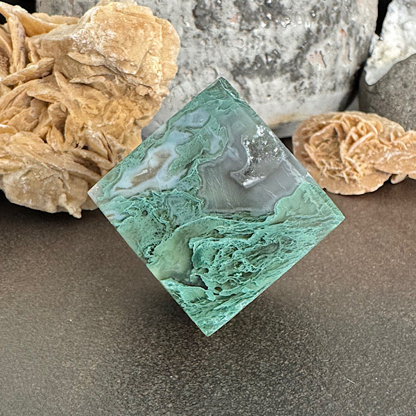 agaat mos kubus b gepolijst kristallen