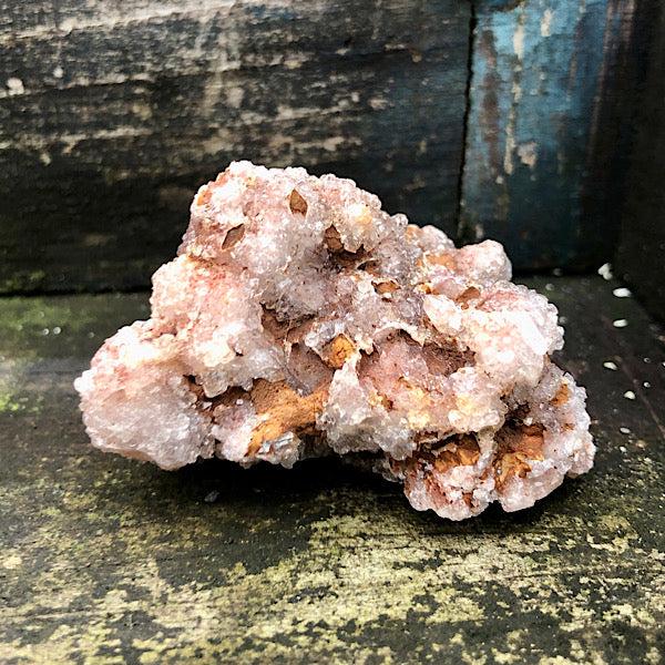 amethist roze brazilië nr1 ruw mineralen kwarts hematiet