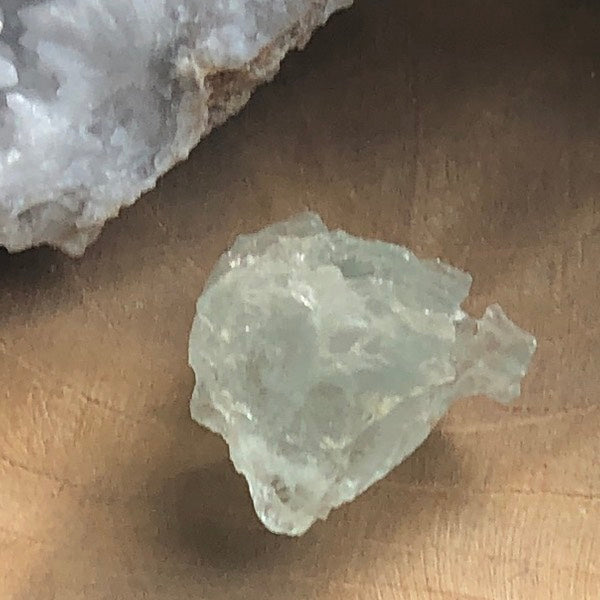 aquamarijn beril ruw brokje de schatkamer