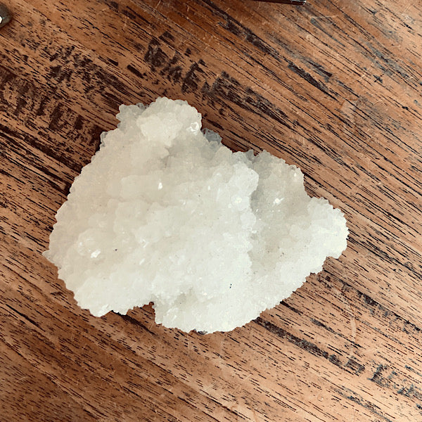 aragoniet wit nr2 ruw kristallen mineralen