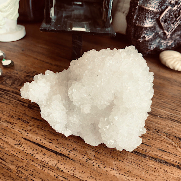 aragoniet wit nr2 ruw kristallen mineralen